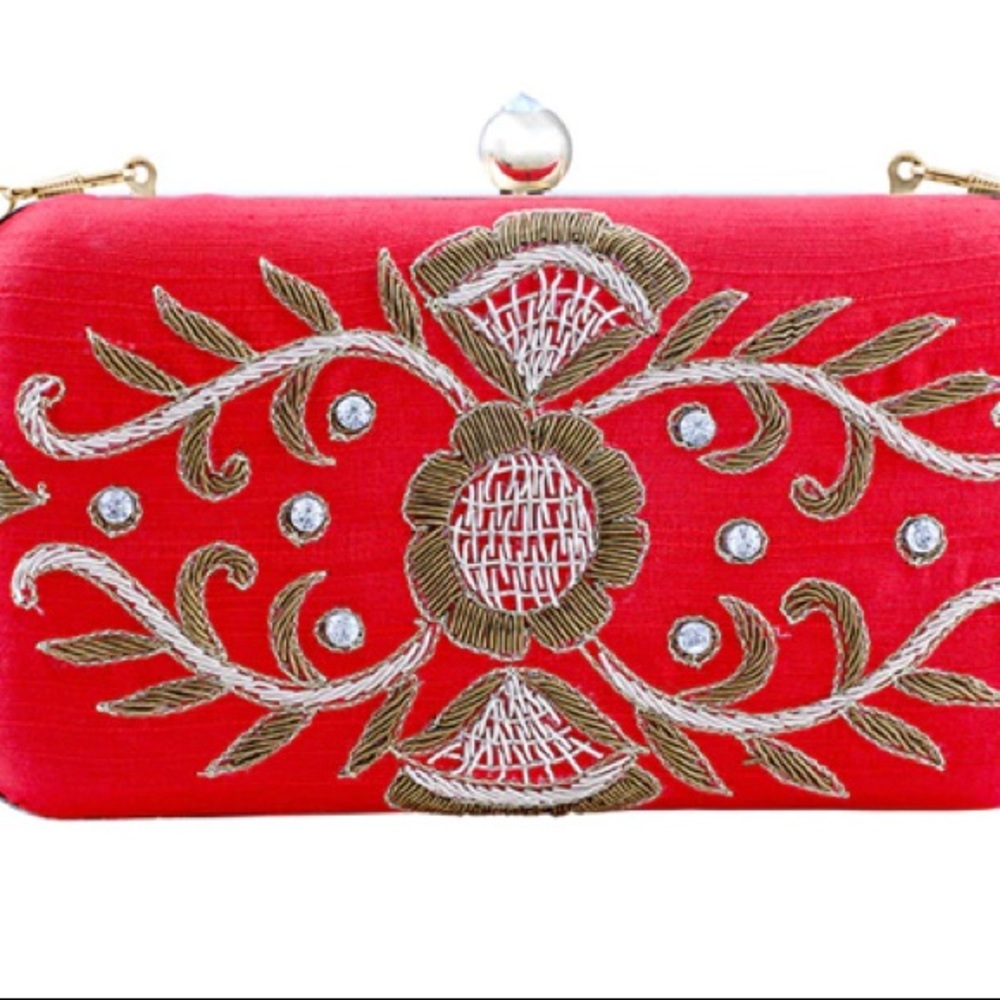 NWT Red Embroidered Clutch - Picture 2 of 2